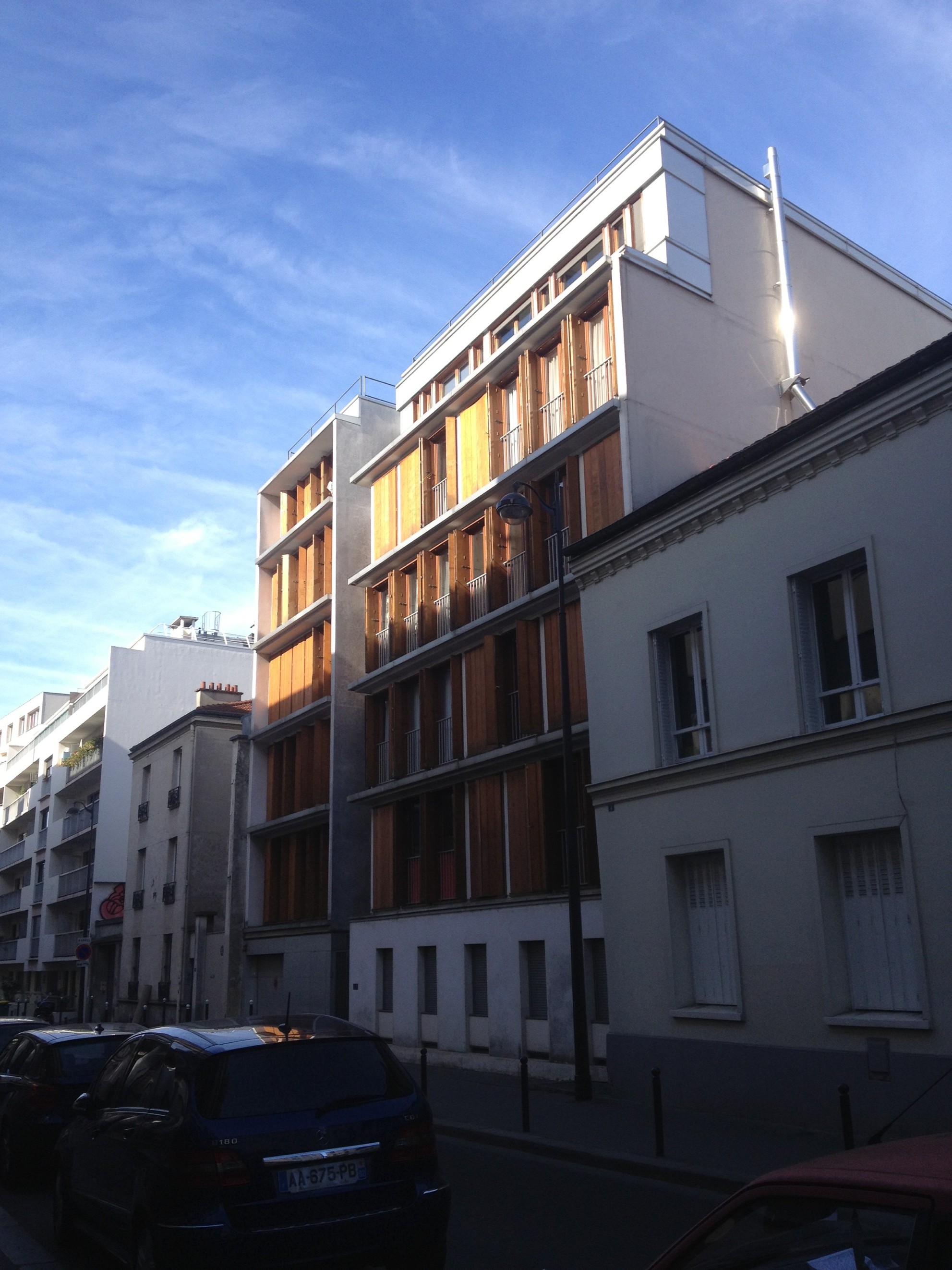 Immeuble de logements<br/>6 rue des Ardennes<br/>par J.Galiano, P.Simon, X.Ténot, 2002